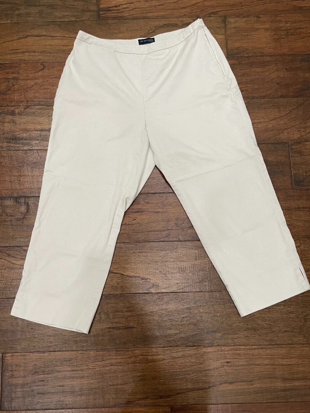 Dockers Stretch Capri Pants Cream Neutral Cropped Trouser Size 30